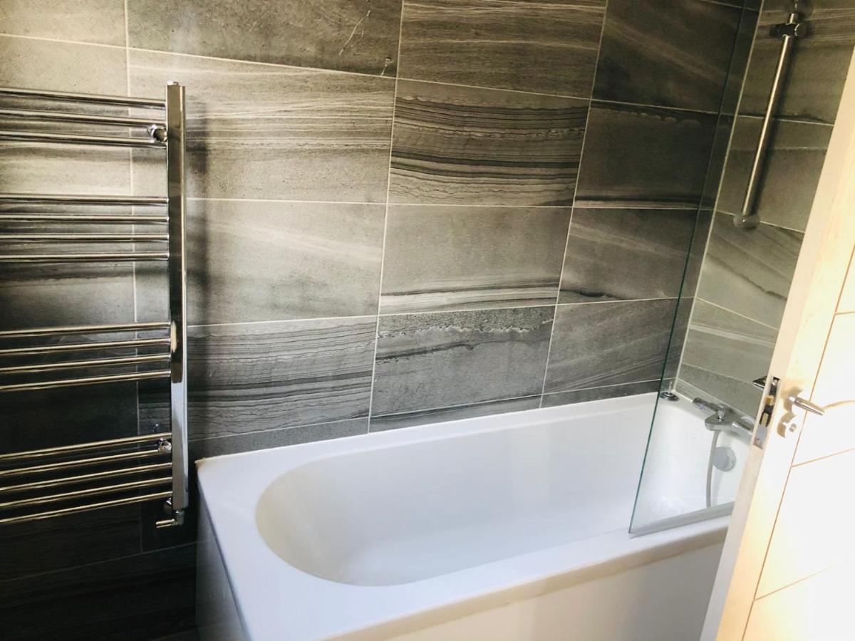 לונדון Diamond Accommodation מראה חיצוני תמונה